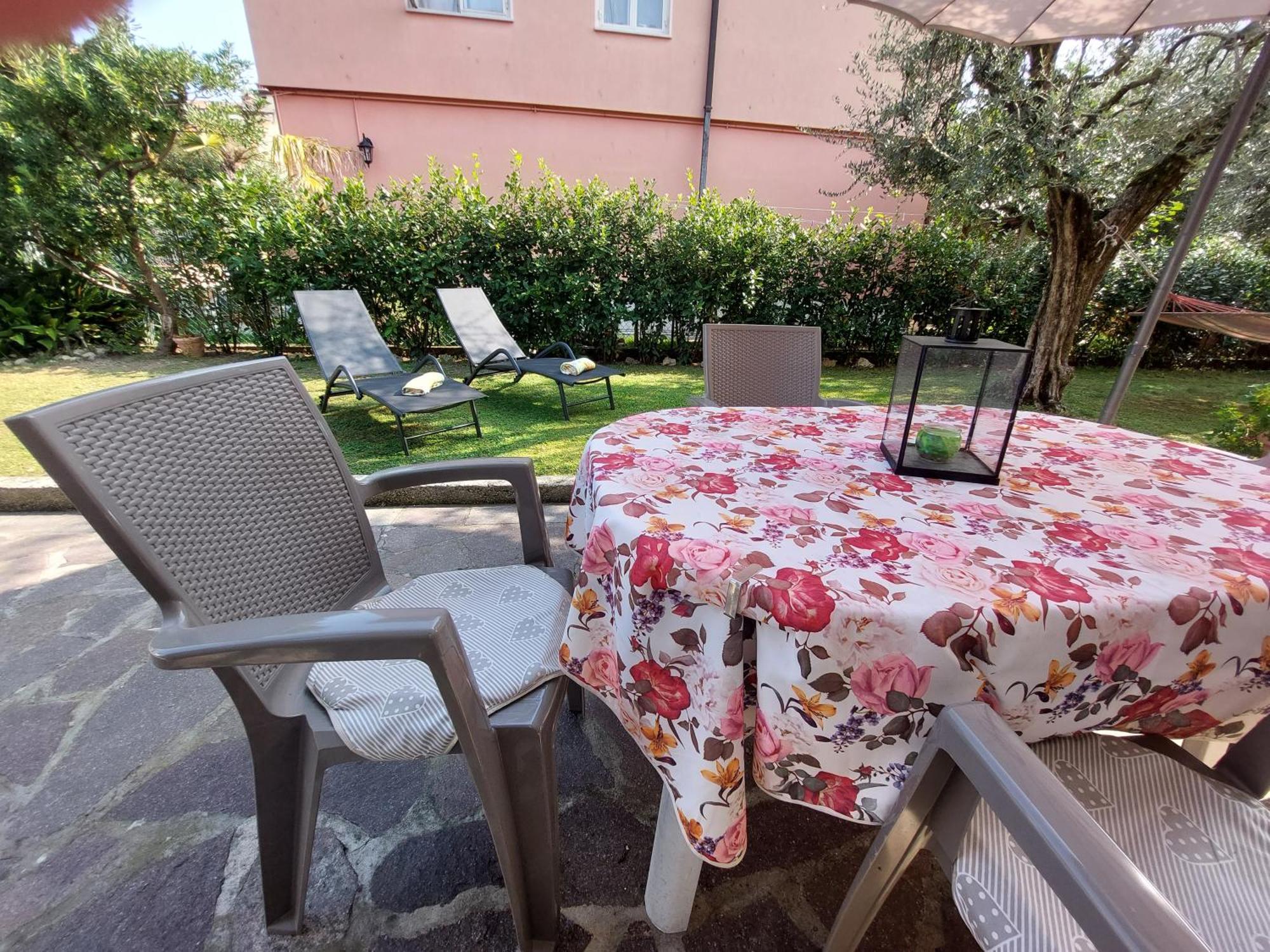 Appartamento Oasi Verde Lago Desenzano del Garda Exterior foto